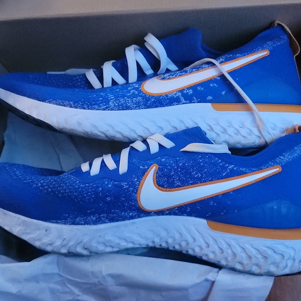 Nike size 12 color blue